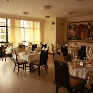 Caravan Hotel